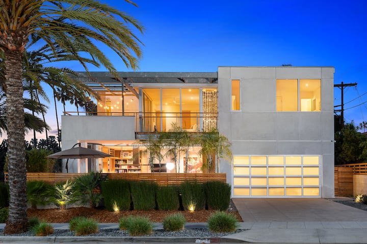 Your Beach House Is Already Good Enough. Your Pricing Is the Problem. — La Jolla Modern Beach House - Houses for Rent in San Diego ...