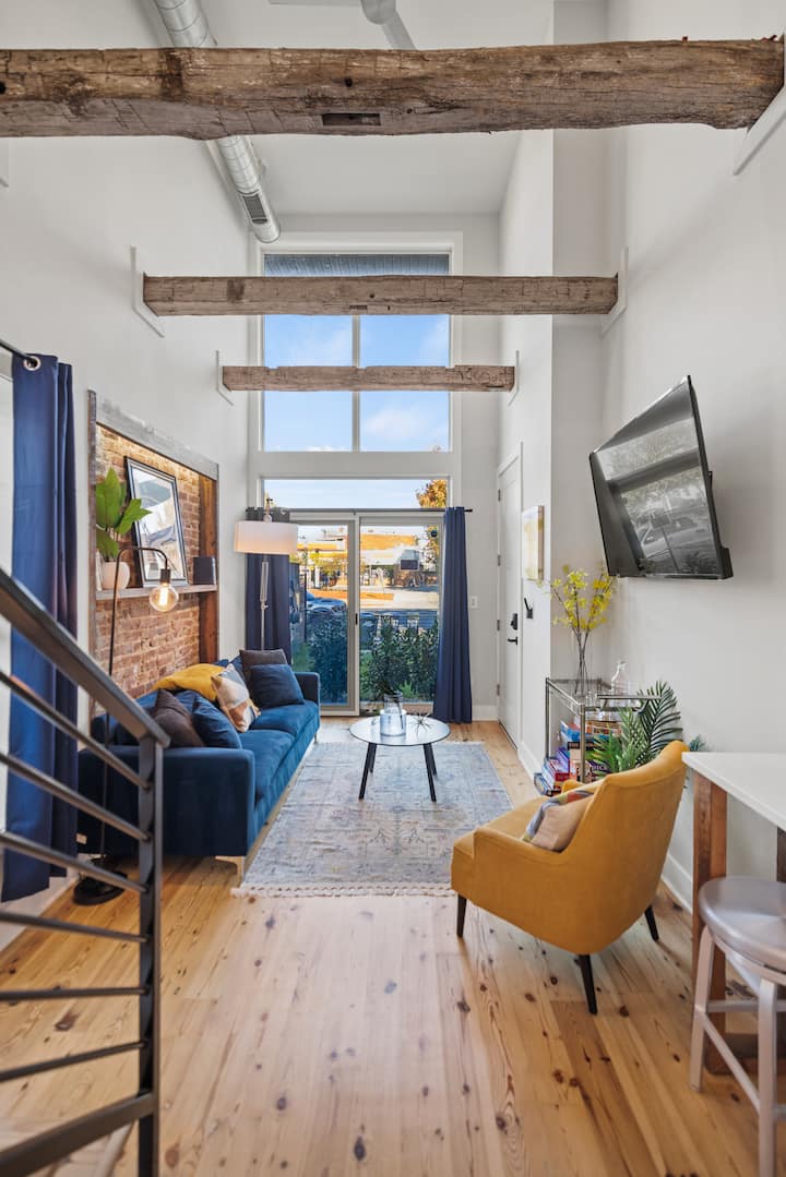 Two Listings, One Street, $33,000 Apart — 1st Floor Modern 2BR w/Loft + Back Yard + H St ...