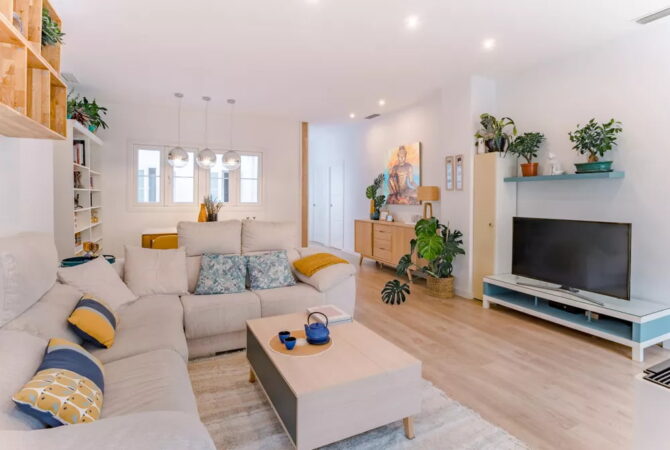 What is Right Fitting — 19 Tips to Prepare Your Home for Airbnb Guests | Extra Space ...