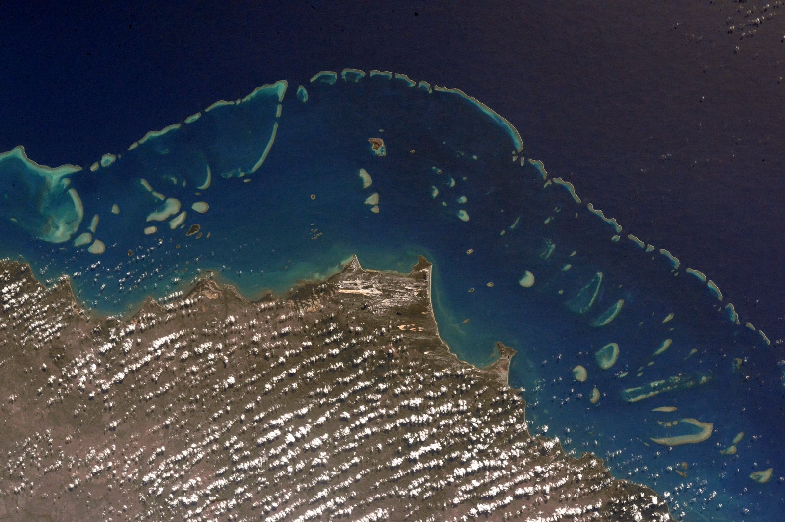Australia — Coral reef system in Queensland, Australia
